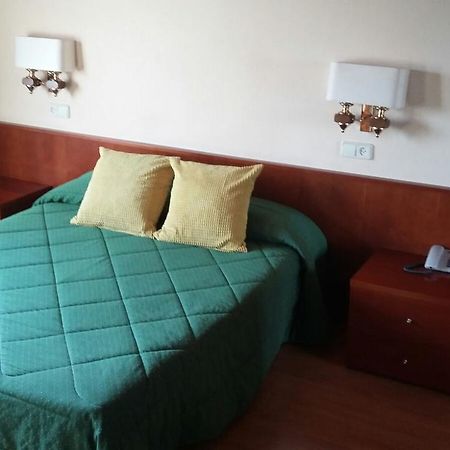 Hotel Bon Repos Бельвер-де-Серданья Экстерьер фото