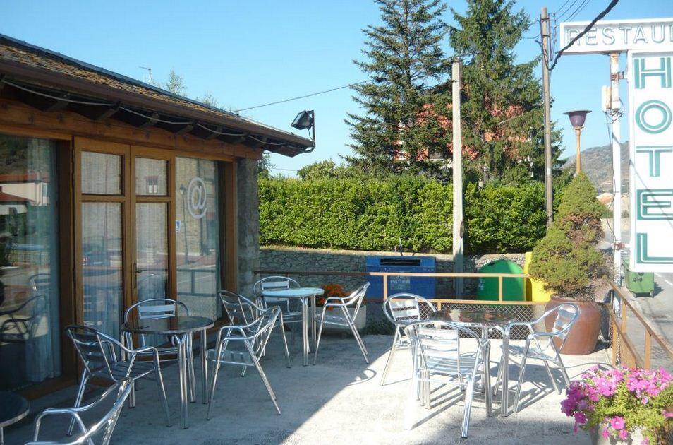 Hotel Bon Repos Бельвер-де-Серданья Экстерьер фото